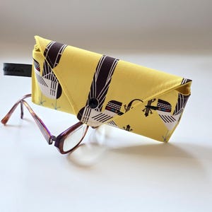 Handmade Eyeglass Case - Charley Harper - Suitable for Sunglasses and Reading Glasses