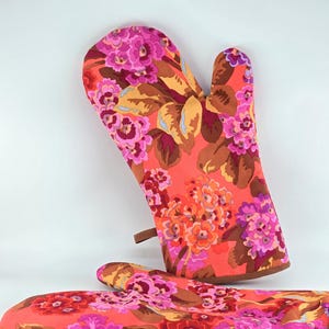Handmade Kaffe Fassett Fabric Oven Mitts | Durable & Highly Insulated Pot Holders | Colorful Kitchen Gloves