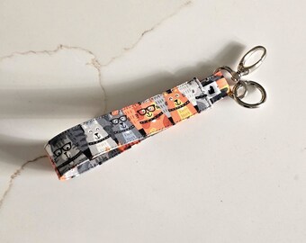 NEW Cat Keychain wristlet/Cat Keyholder/Cat theme Keyfob/Gift for cat lovers/Row of cats