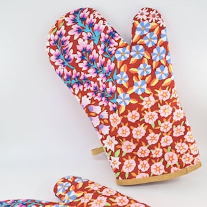 Kaffe Fassett Oven Mitts (Pair): Floral Kitchen Gloves, Insulated Pot Holders