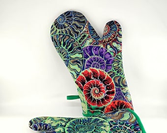 Handmade Kaffe Fassett Fabric Oven Mitts | Durable & Highly Insulated Pot Holders | Colorful Kitchen Gloves