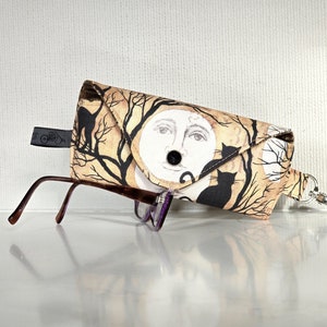 NEW Glasses case/ Cat Eyeglasses case/ Cat sunglasses case/ Cat reading glasses case/cat and moon/for cat lovers