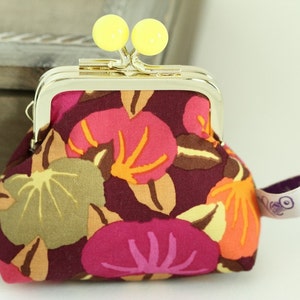 Golden metal frame coin purse/ Orange or yellow bead/ Kaffe Fassett/ orange and pink pumpkins . image 2