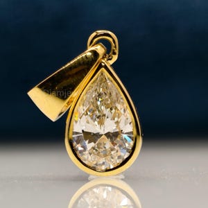 Pear necklace 3 Carat Pear Cut F VS1 Lab Grown Diamond Necklace IGI Certificate 18k Yellow Gold Pear cut Bezel Set Solitaire necklace