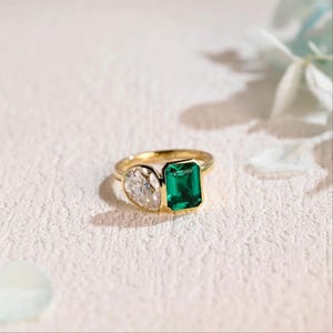 Bezel Pear Moissanite and Lab Diamond Emerald Engagement Toi Et Moi Ring/Two Stone Wedding Ring/Anniversary Gift/Double Stone Ring for Her