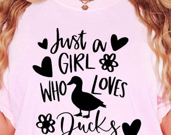 Just A Girl Who Loves Ducks Shirt, Ducks T-shirt, Animal Lover Shirt , Duck Mom Shirt, Cute Ducks Shirt, Funny Farmer Shirt, Ducks Lover Tee