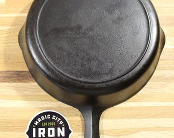 Birmingham Stove and Range No. 7 "T" Red Mountain Series Cast Iron Skillet