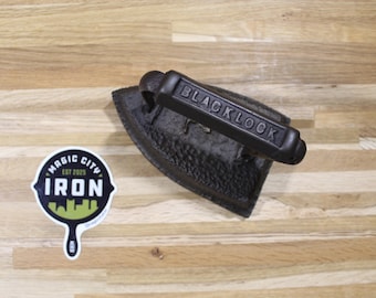 Lodge Blacklock No. 7 Sad Iron