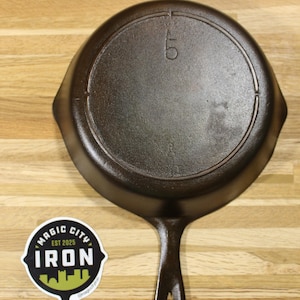 Lodge No. 5, Three-Notch, Cast Iron Skillet
