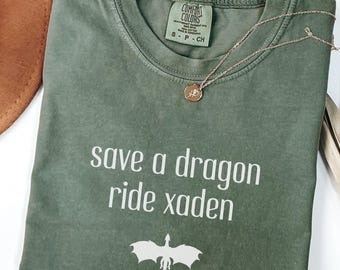 Camiseta Save A Dragon de Comfort Colors®, camiseta Bookish Basgiath, Xaden Riorson, Violet Sorrengail, regalo de lector de fantasía, camiseta Riders Quadrant