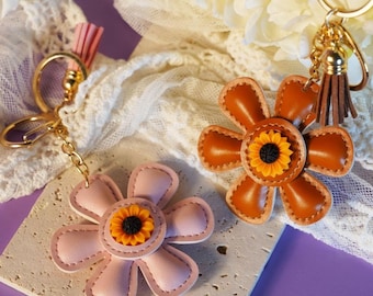 Handmade Genuine Leather Flower Bag Charm – Keychain, Purse Accessory, Cute Gift for Women, Bridesmaid Favor, Flower Bag Charm, Leather