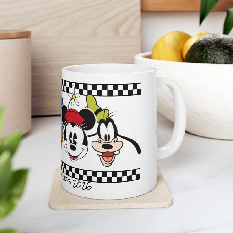 Micky und Freunde Name / Text auf der Tasse, Micky Maus Thema Tassen, personalisierte Micky Maus Tasse, Keramik Kaffeetasse, süße Tasse für Kinder Bild 3