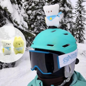 Bunny & Bear Helmzubehör, Ski Snowboard Fahrrad Motorrad alle Helme! Stick on Plüsch mit Clipschnalle, GoPro Insta360 einfach zu tauschen