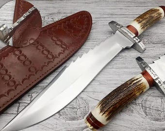 Handgjord D2-ståls Bowie-kniv: Handtag i hjorthorn, läderslida