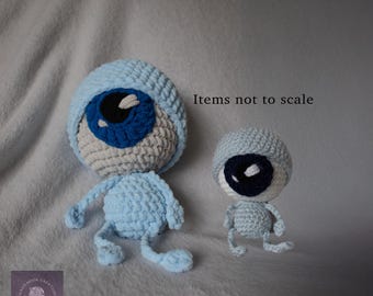 Crochet Eyeball Plushie, Creepy Cute Stuffed Animal, Halloween Decor
