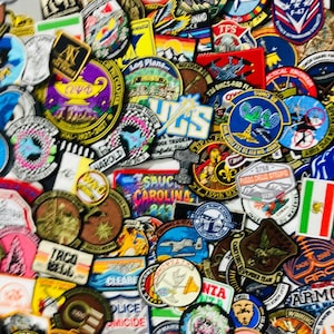 500 willekeurige geborduurde patches Bulkpartij opstrijkbare gemengde bundel