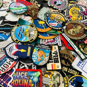 100 Random Embroidered Patches Bulk Lot Iron On Sew On Mixed Bundle