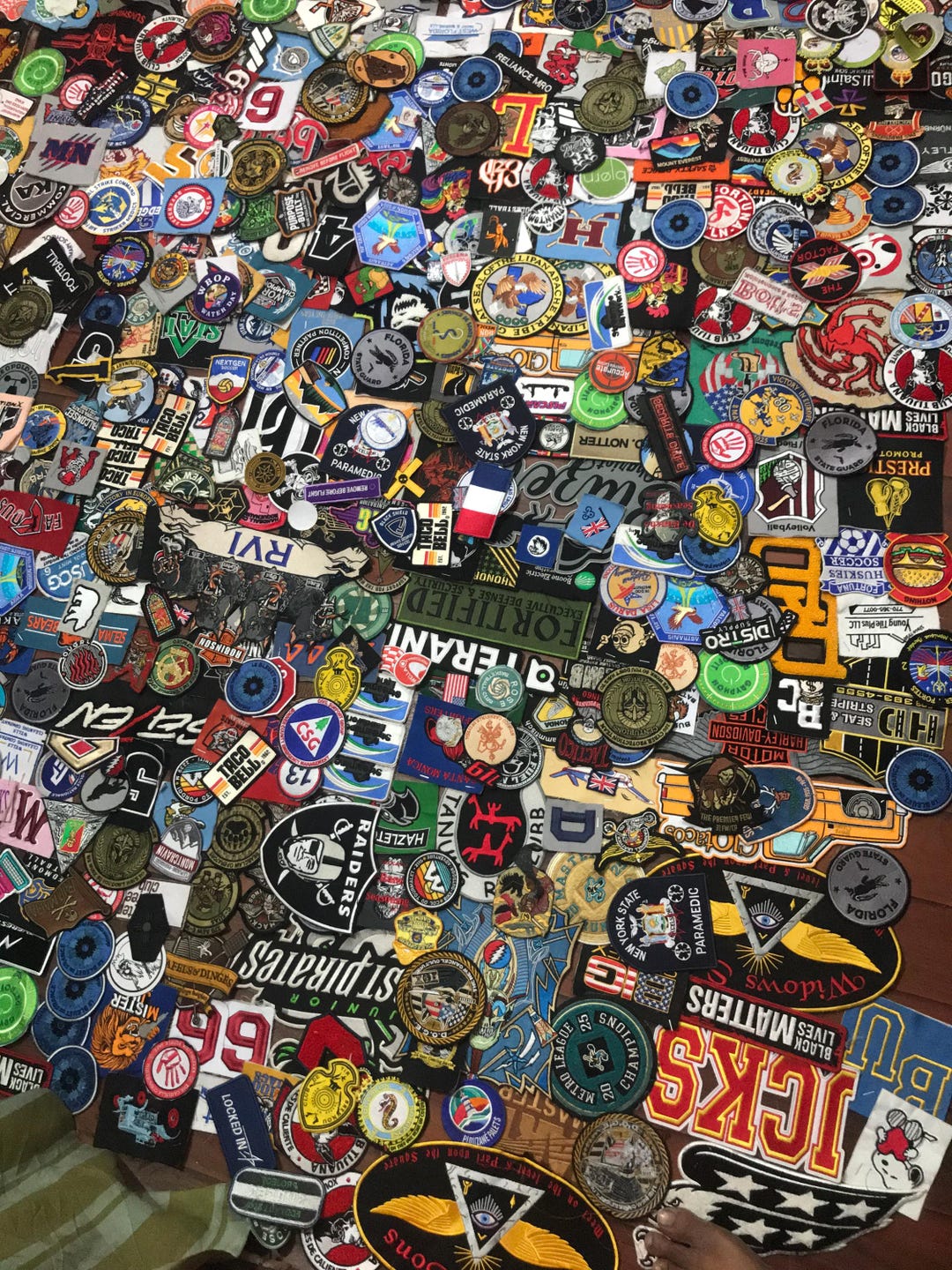 100 125 150 250 500 Random Patches Sew on Iron on Velcro in Bulk for ...