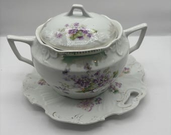 Cukiernica Vintage MZ Austria Floral z pokrywką i talerzykiem