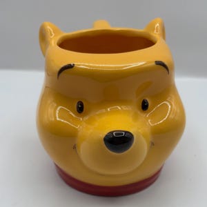 Winne The Pooh Mug Disney 3D mug face head ceramic coffe cup / planter