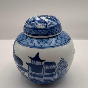 Vintage Old Canton Ingwerglas handbemalt mit einem blau-weißen Design 6,5 &quot;H