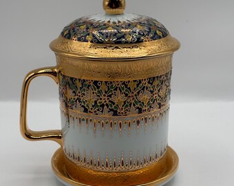 Taza de té/café de porcelana Benjarong tailandesa vintage pintada a mano con tapa, 16,5 cm de alto.
