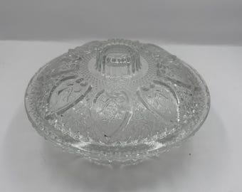 Vintage Pressglas Konfekt Schale mit Deckel, Herz & Blumenmuster