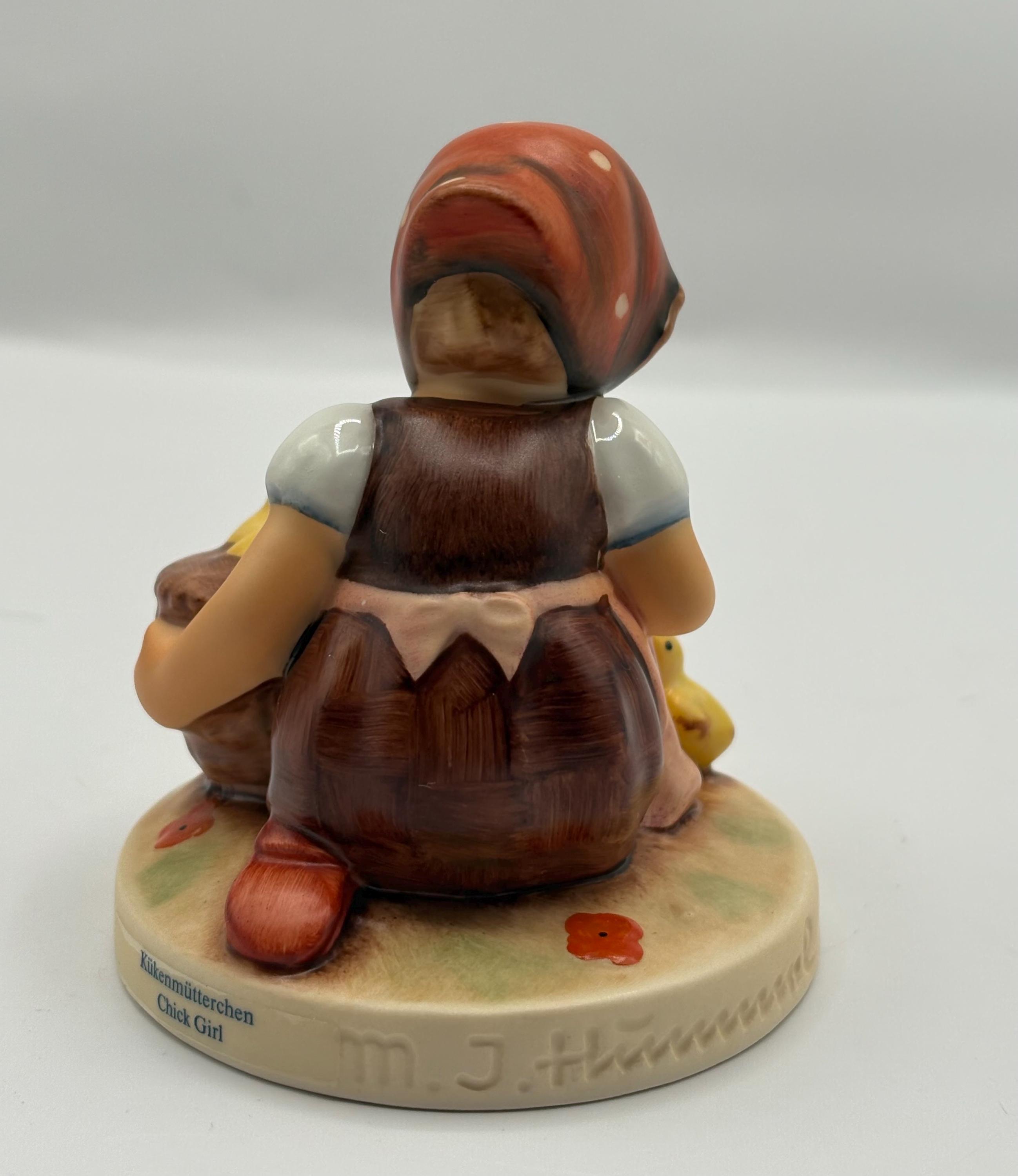 ゲーベル社製フンメル人形、ひよこ少女 #57/0、コレクター向け装飾品 