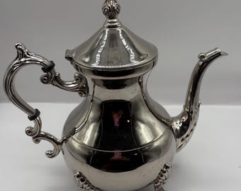 Vintage silver plated Tea pot Victorian era 10” H