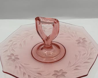Bandeja de servir de cristal rosa estilo Depresión vintage con grabado floral