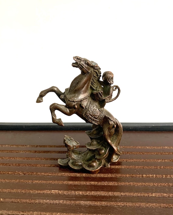 ブロンズ彫刻「馬と猿」像 - 室内装飾と風水像 - Etsy 日本