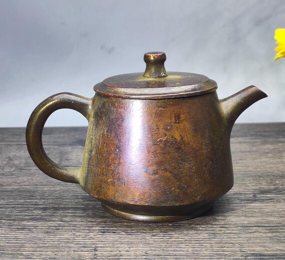 ヴィンテージブロンズ彫刻ティーポット/コーヒーポット。ホーム