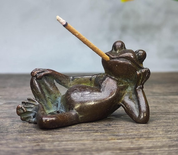 Vintage Bronze Carved Frog Incense holder, Home Decoration & Feng Shui Statue