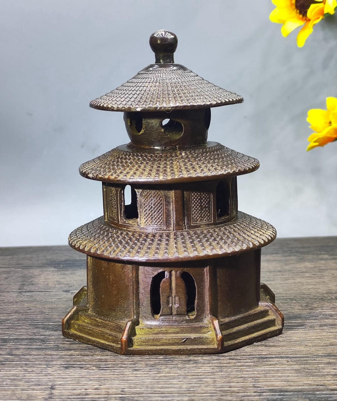 五重塔 35cm 真鍮製 風鐸 仏塔 置物 金属工芸 寺社仏閣 骨董 Vintage Bronze Carved Temple of Heaven Incense Burner, Home