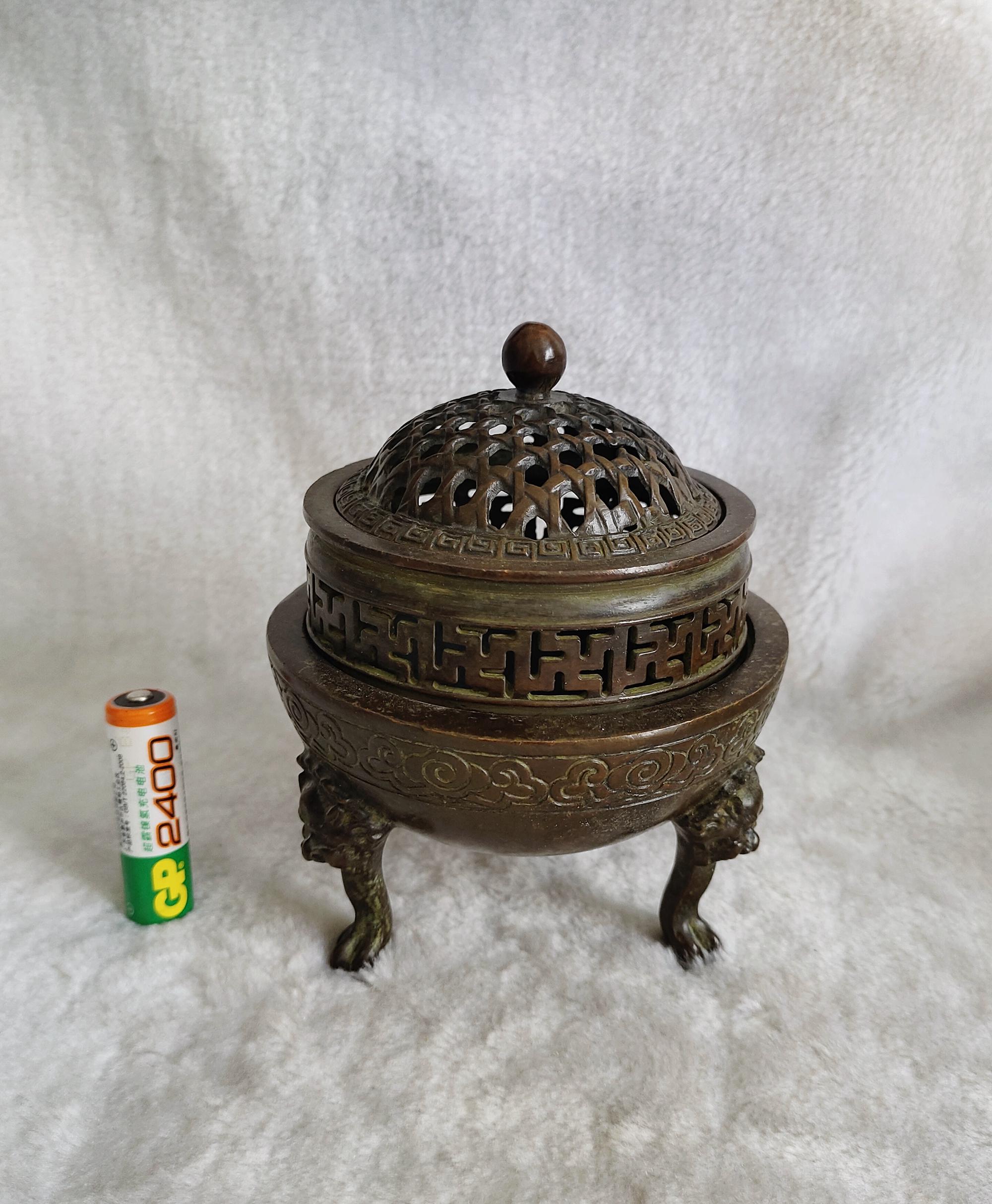 ブロンズ彫刻の三層獅子足香炉。室内装飾、風水像 - Etsy 日本
