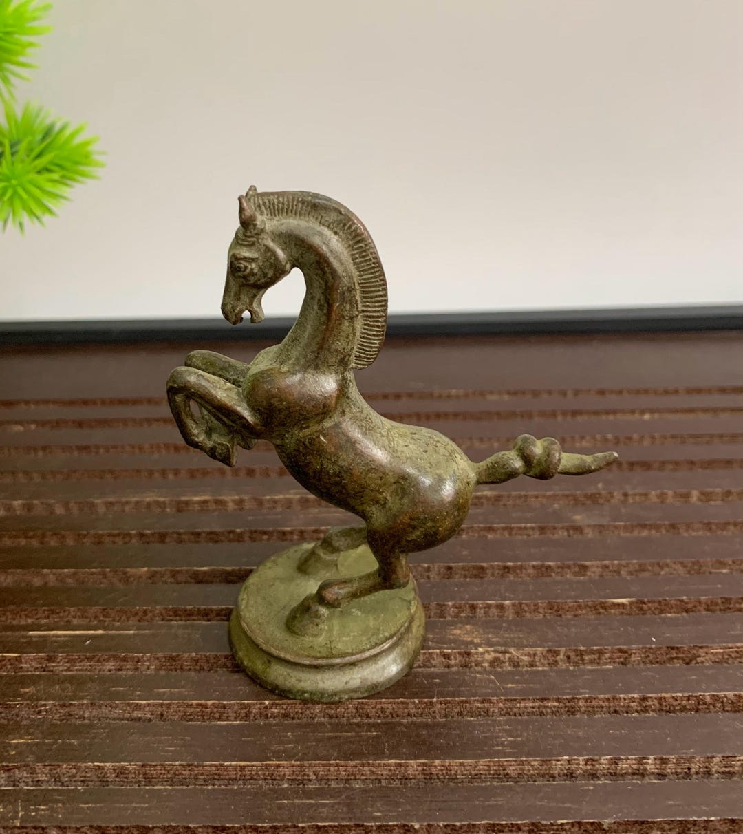 ヴィンテージブロンズ彫刻の馬の像 - Etsy 日本