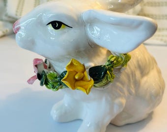 Coniglietto pasquale in ceramica vintage con ghirlanda di fiori - Decorazione primaverile anni '80