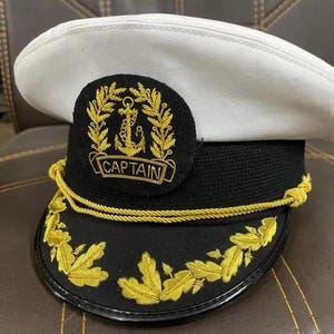 Classic Navy Captain Hat: Nautical Skipper Costume Accessory