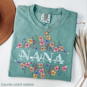 Personalized Nana Shirt with Kids Names, Grandma Shirt, Floral Nana T-Shirt, Grandma Nana Gigi Mother&#39;s Day Shirt, Nana Tee, Nana Gifts F137