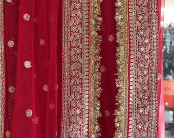 Dupatta nupcial roja: velo lehenga con bordado dorado