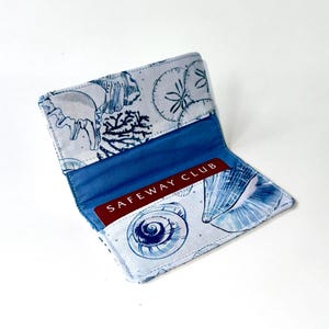 Seashell Fabric Card Holder: Business, Credit, Transit Cards