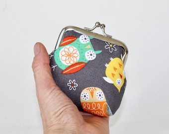 Kiss Lock Coin Purse: Gray Cotton Pouch with Colorful Owls
