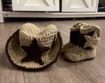 Conjunto vaquero o vaquera para bebé a crochet, gorro y botines de vaquero o vaquera