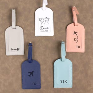 Custom Luggage Tag Personalized Leather Luggage Tag Engraved Monogram Luggage Tag Best Friend Gift Travel Gift for Couple Party Favor Tag