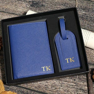 Personalized Leather Passport Holder Gift Set,Best man Bridesmaid Groomsman Gift,Wedding Travel Gift,Travel Set Accessories,Honeymoon Gift