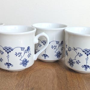 Churchill Finlandia coffee mug / tea cup / set of four