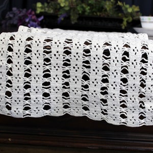 Vintage Crocheted Runner, Handmade Table Runner, Short Runner or Placemat, Crocheted Table Scarf 17785
