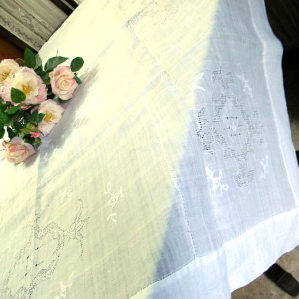 Antique Linen Tablecloth Table Cloth Off White Drawnwork Windows Hemtitched 8418