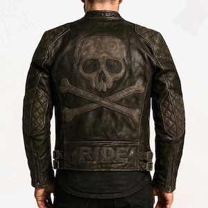 Chaqueta de cuero de oveja estilo motero con calavera y tibias cruzadas – Abrigo rockero desgastado
