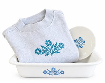 Besticktes blaues Corning-Blumenmuster | Besticktes Sweatshirt mit Blumenmuster | Blaue Blumenstickerei | Pullover mit Blumenmuster im Vintage-Stil | Damen-Rundhalsausschnitt